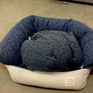 Down filled dog or cat bed